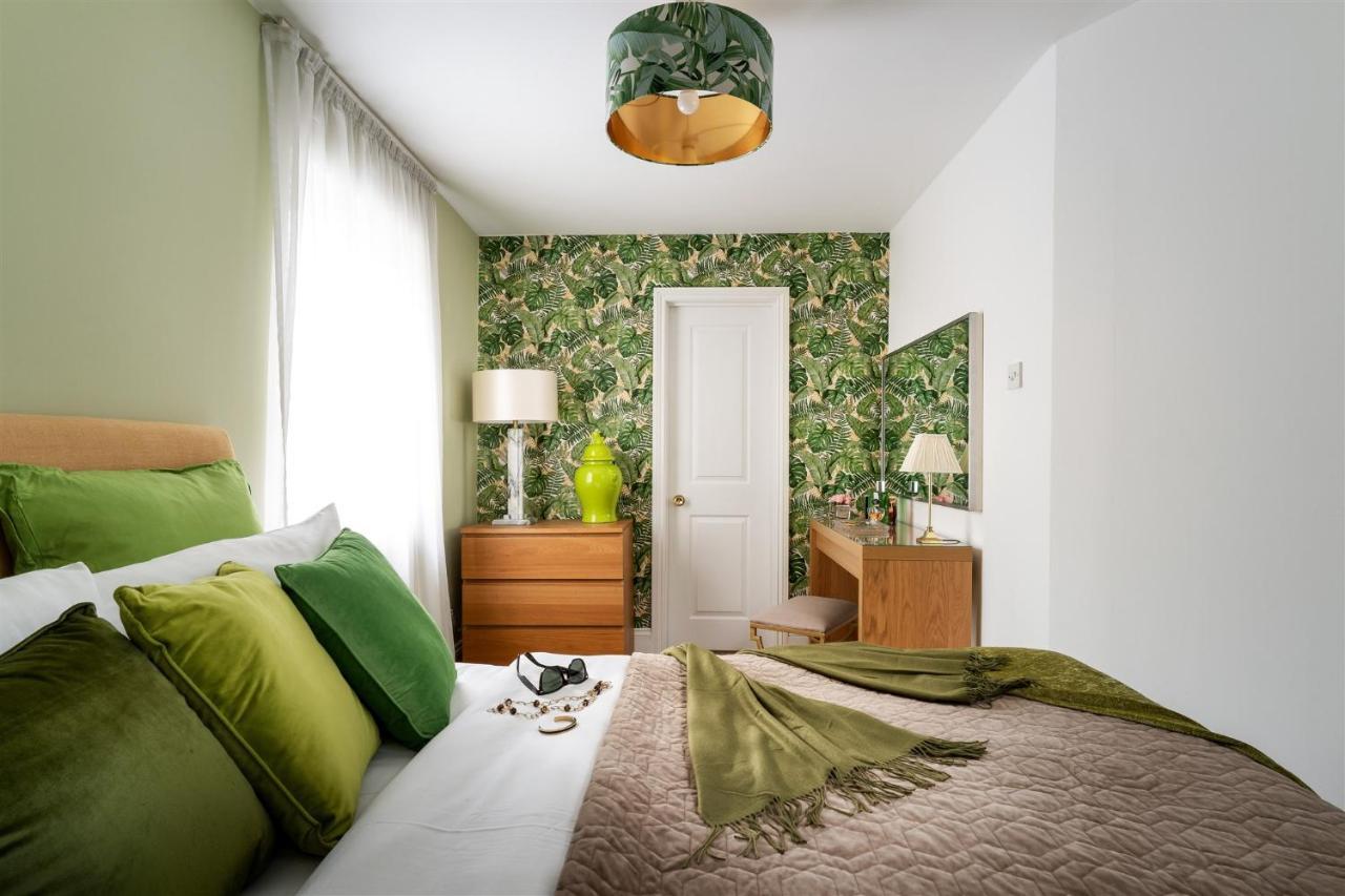 Palm Grove Apartments トーキー エクステリア 写真