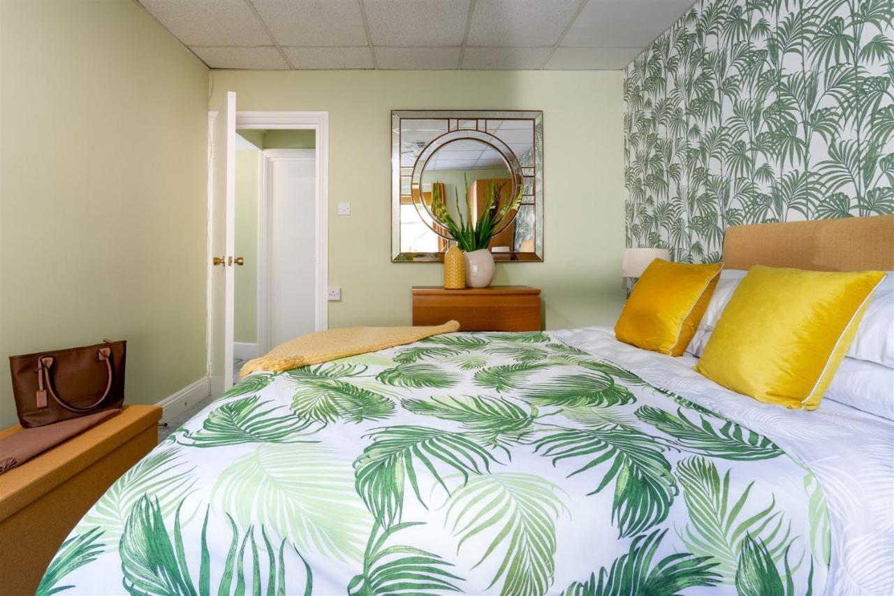Palm Grove Apartments トーキー エクステリア 写真